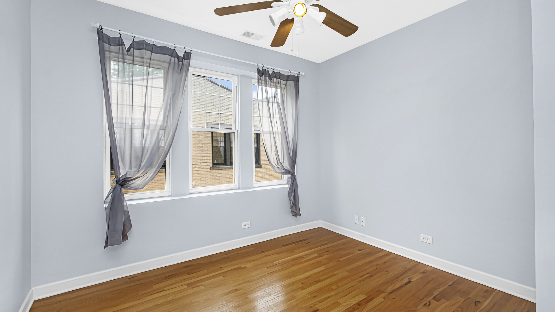 5623 North Wayne Avenue Chicago IL 60660