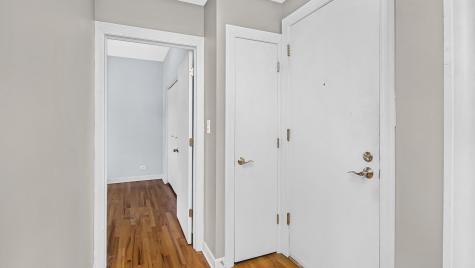 5623 North Wayne Avenue Chicago IL 60660