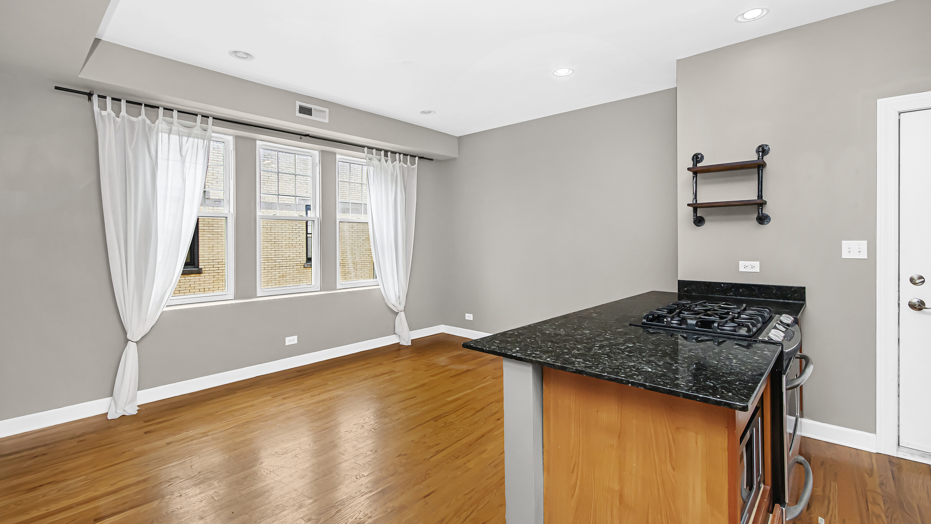 5623 North Wayne Avenue Chicago IL 60660