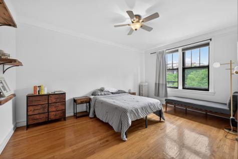 5443 South East View Park Chicago IL 60615