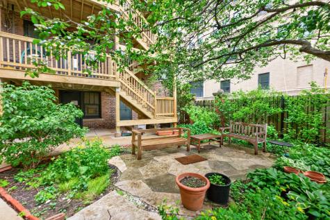 5443 South East View Park Chicago IL 60615
