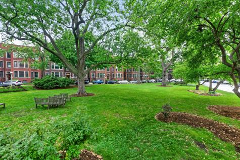 5443 South East View Park Chicago IL 60615