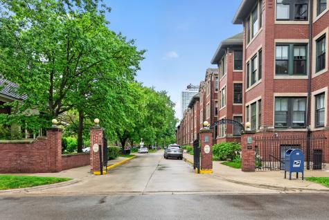 5443 South East View Park Chicago IL 60615
