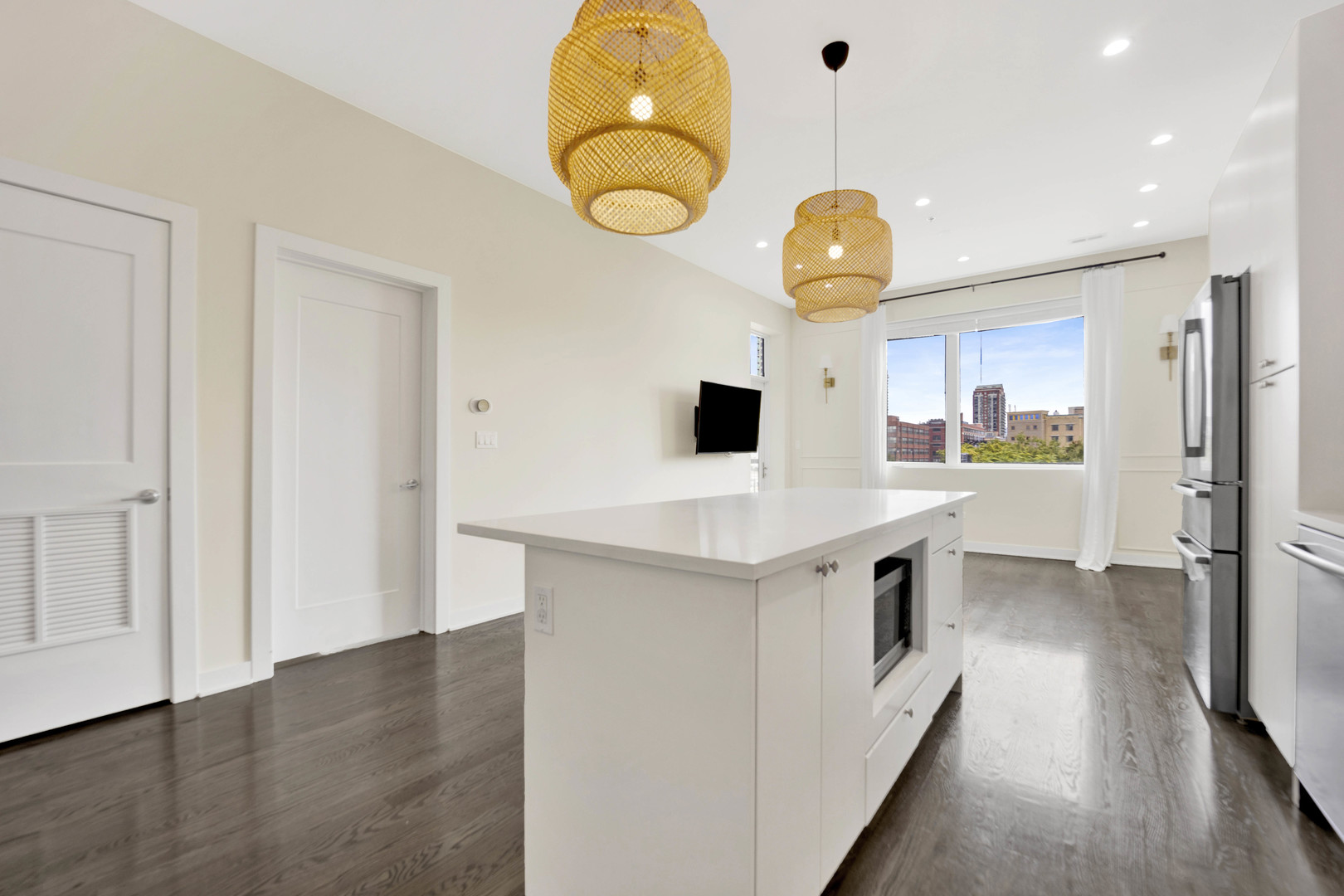 1802 South State Street Chicago IL 60616