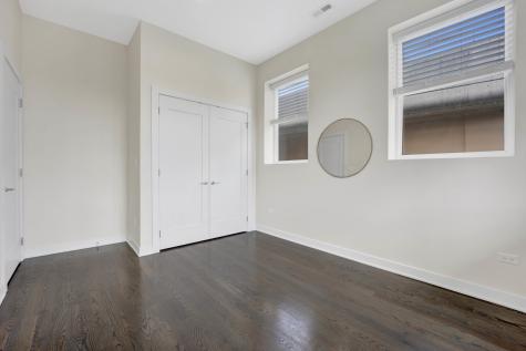 1802 South State Street Chicago IL 60616