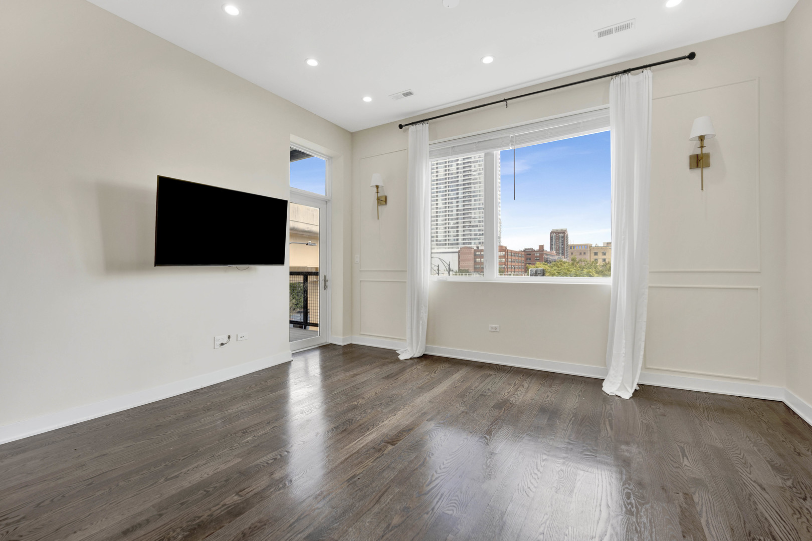1802 South State Street Chicago IL 60616