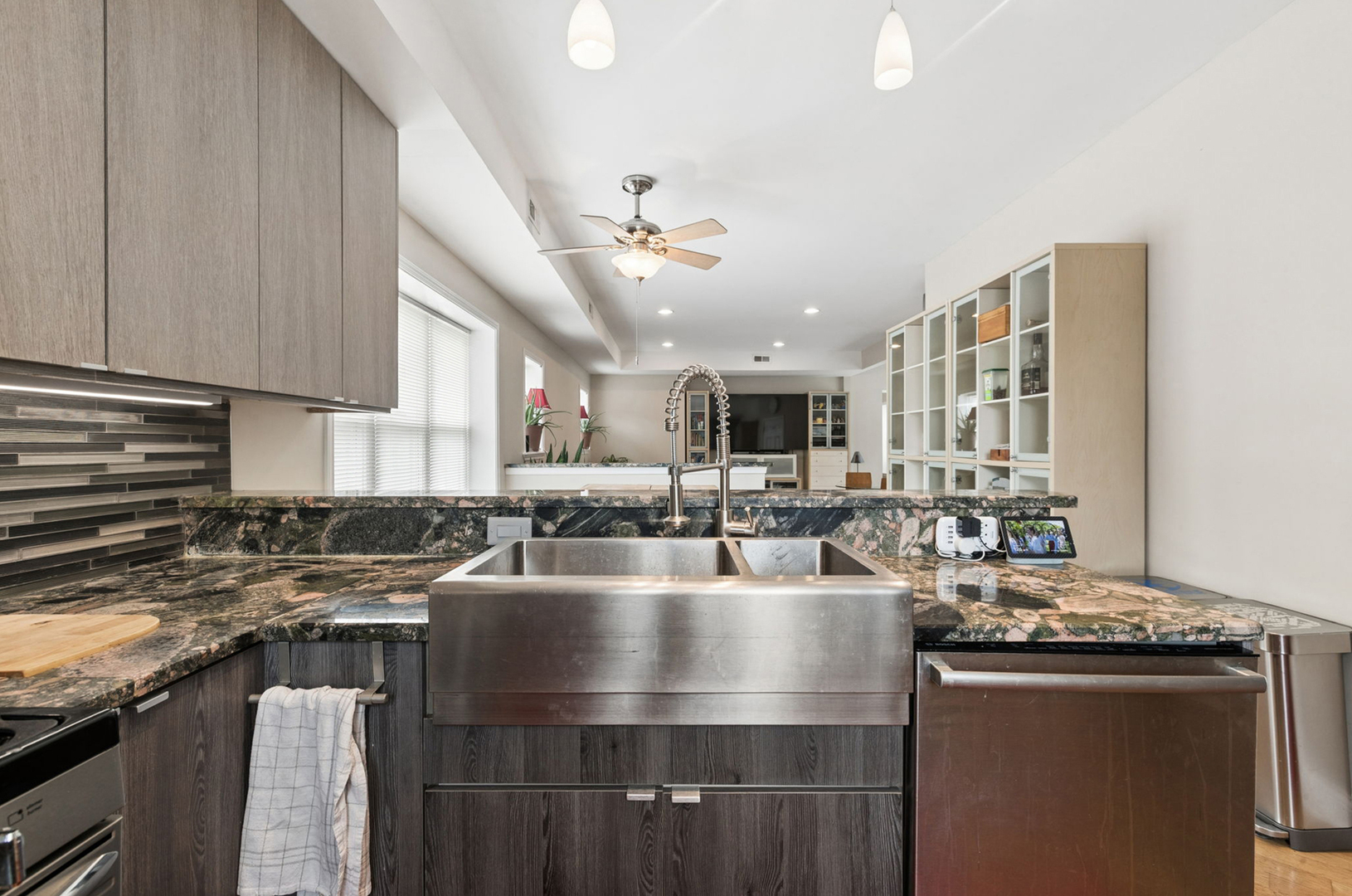 4650 North Saint Louis Avenue Chicago IL 60625