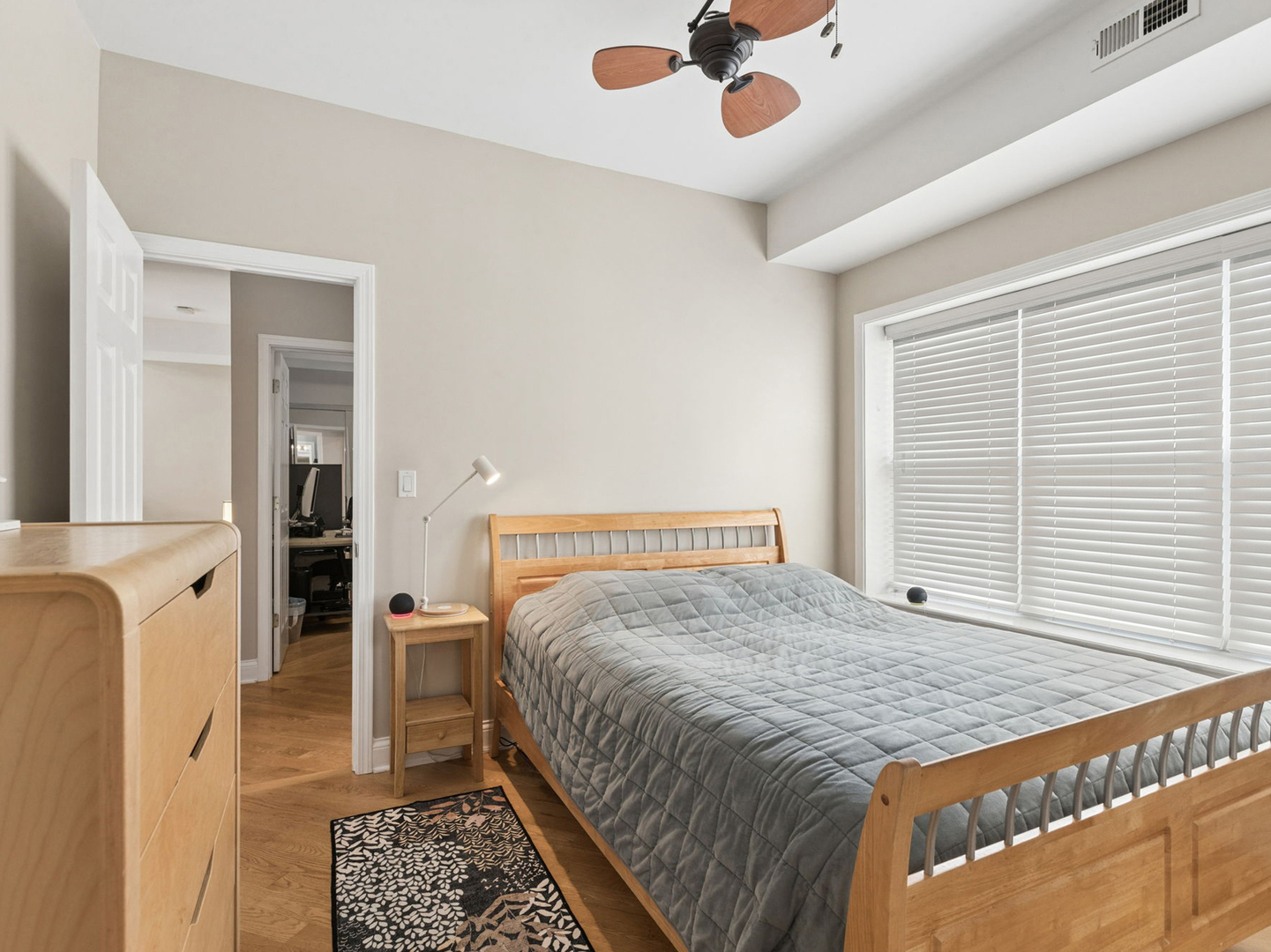 4650 North Saint Louis Avenue Chicago IL 60625