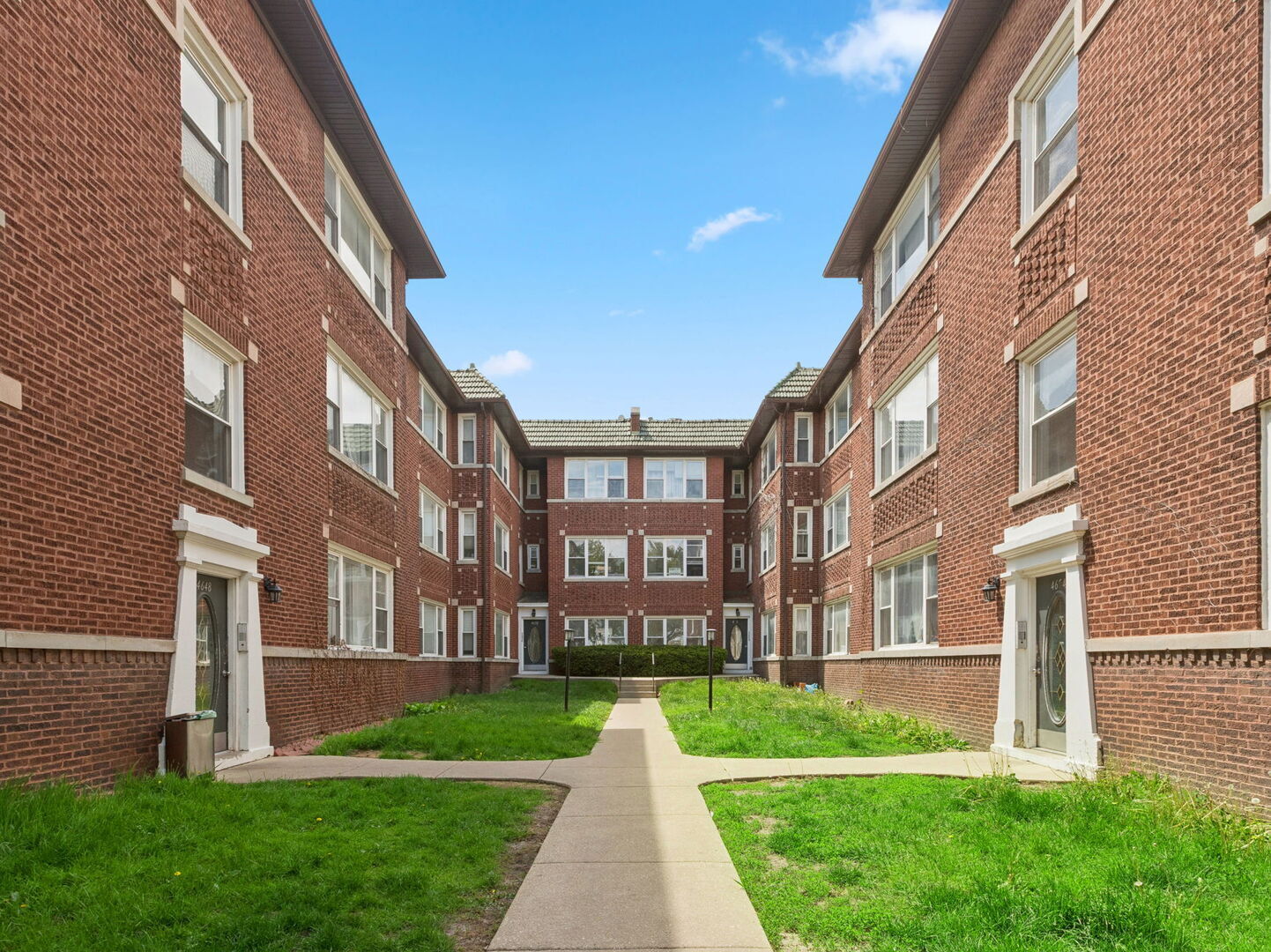 4650 North Saint Louis Avenue Chicago IL 60625