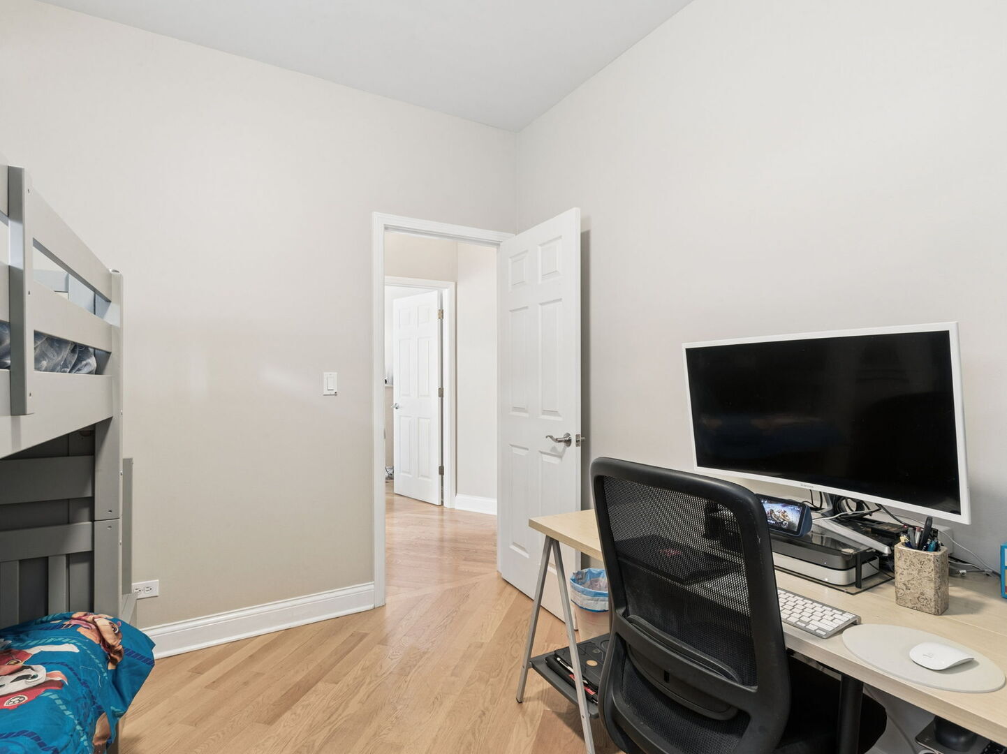4650 North Saint Louis Avenue Chicago IL 60625