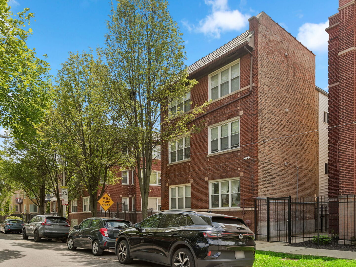 4650 North Saint Louis Avenue Chicago IL 60625