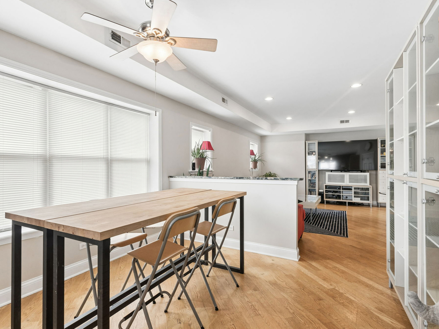 4650 North Saint Louis Avenue Chicago IL 60625