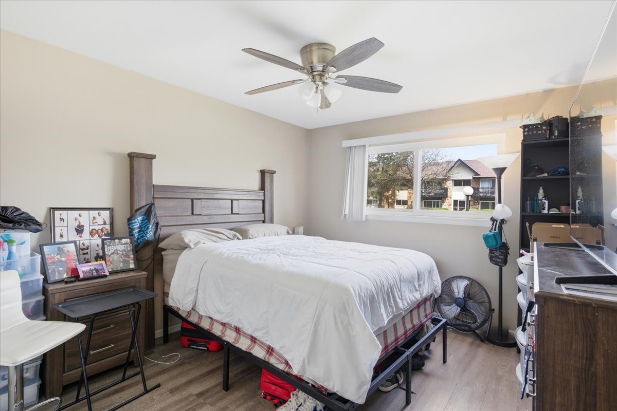 14B Kingery Quarter Willowbrook IL 60527
