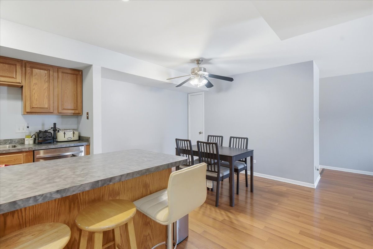 14B Kingery Quarter Willowbrook IL 60527