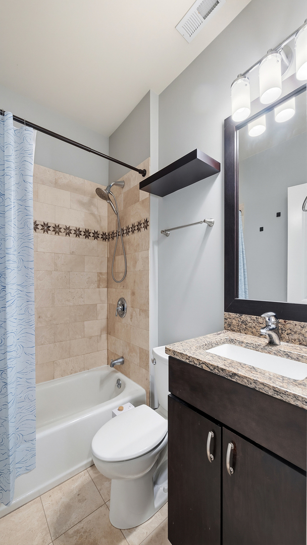 4442 North Damen Avenue Chicago IL 60625