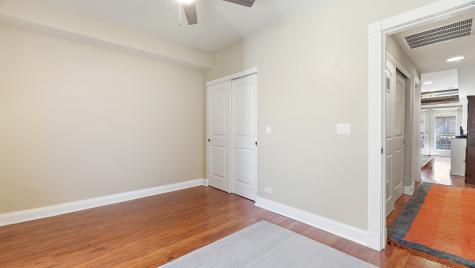 4442 North Damen Avenue Chicago IL 60625
