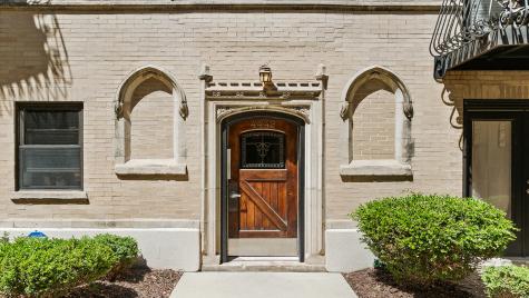 4442 North Damen Avenue Chicago IL 60625