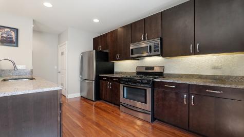 4442 North Damen Avenue Chicago IL 60625