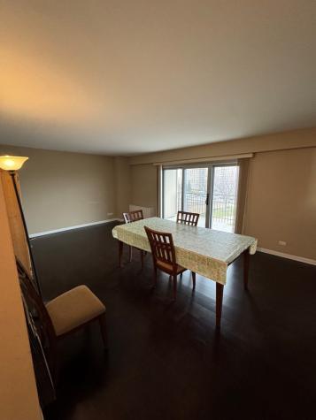 6933 North Kedzie Avenue Chicago IL 60645