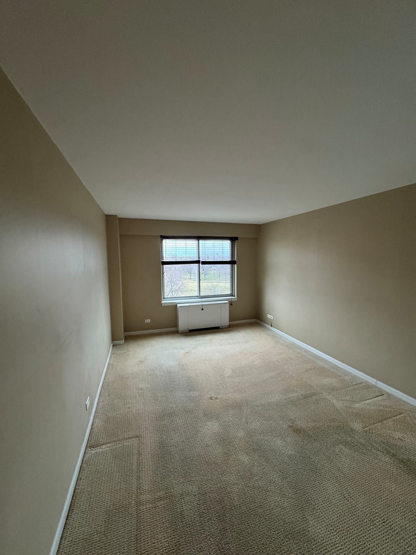 6933 North Kedzie Avenue Chicago IL 60645