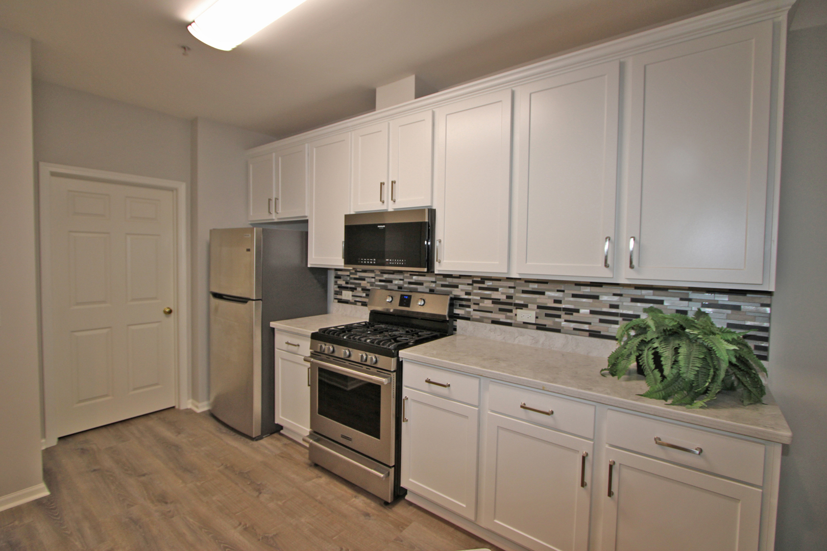 890 June Terrace Lake Zurich IL 60047