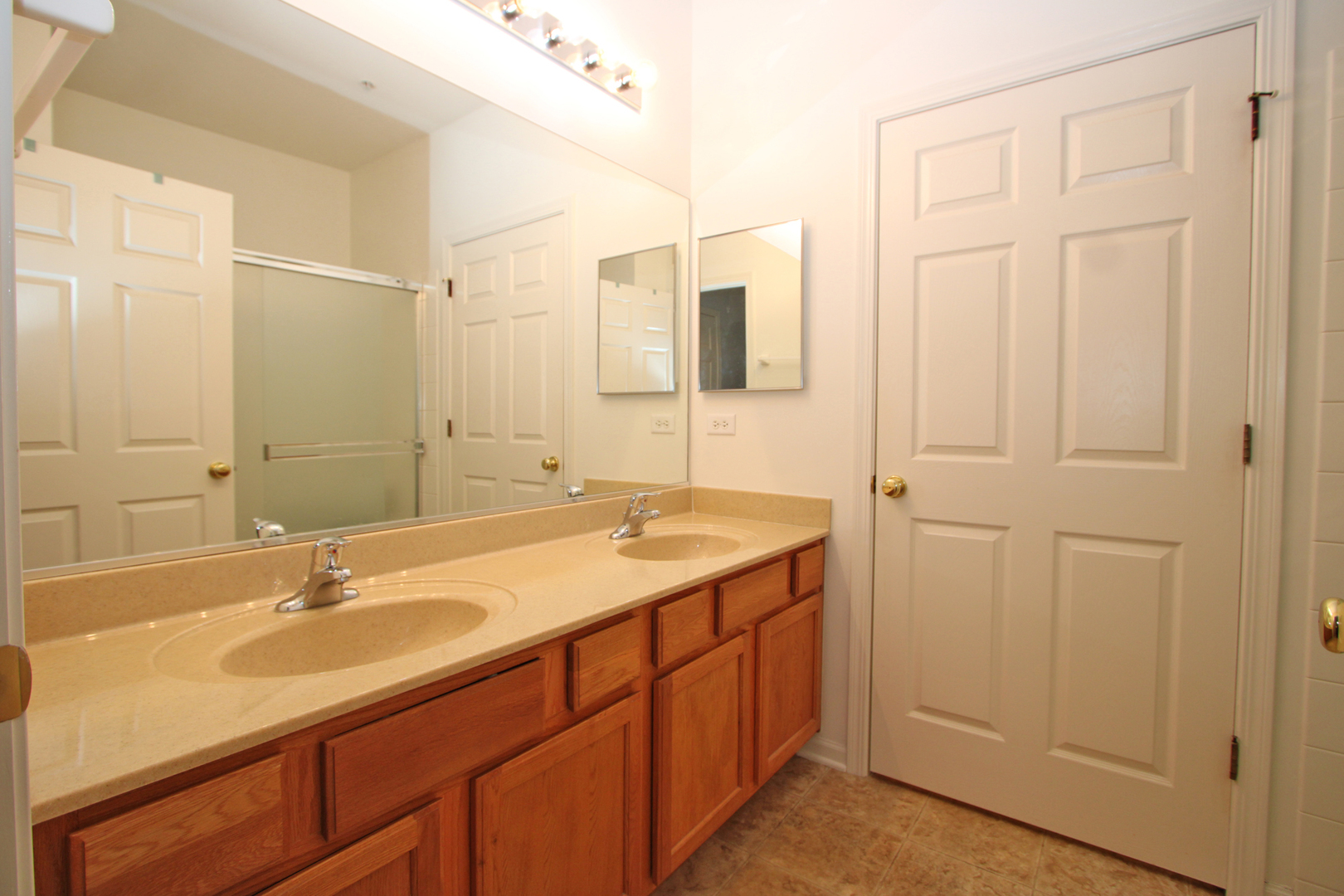 890 June Terrace Lake Zurich IL 60047