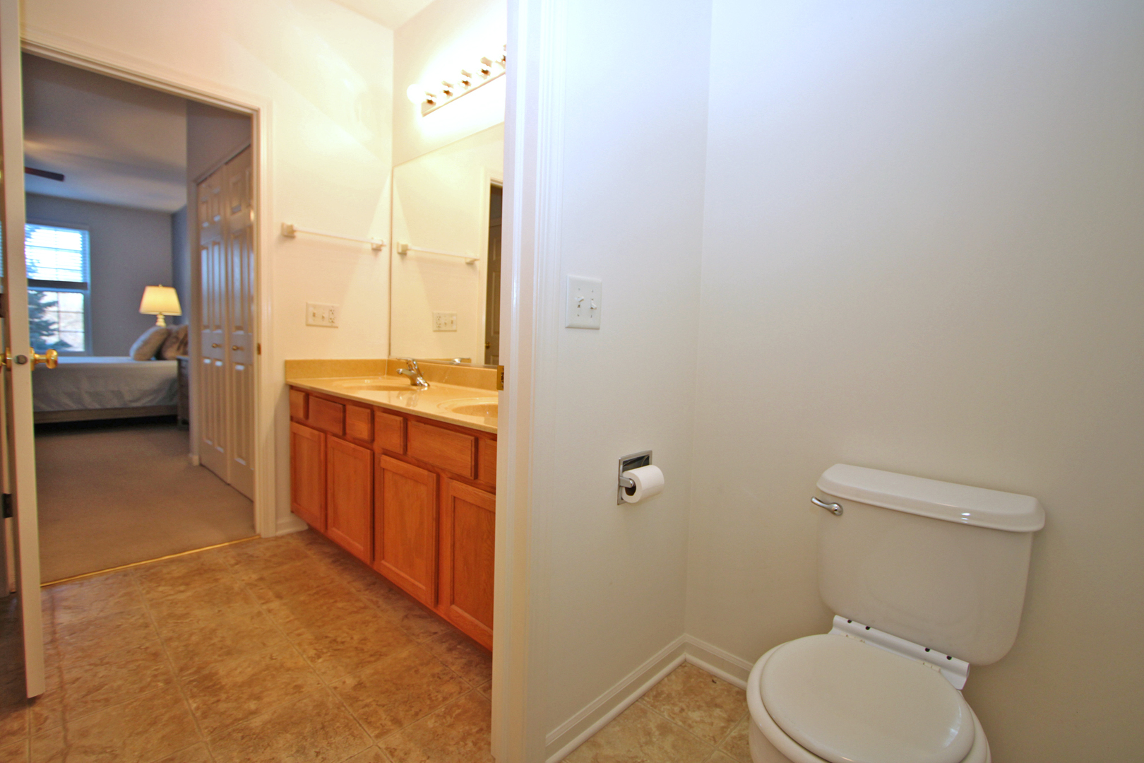 890 June Terrace Lake Zurich IL 60047