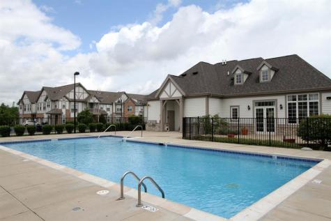 890 June Terrace Lake Zurich IL 60047
