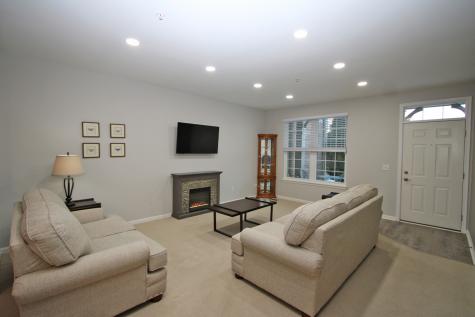890 June Terrace Lake Zurich IL 60047