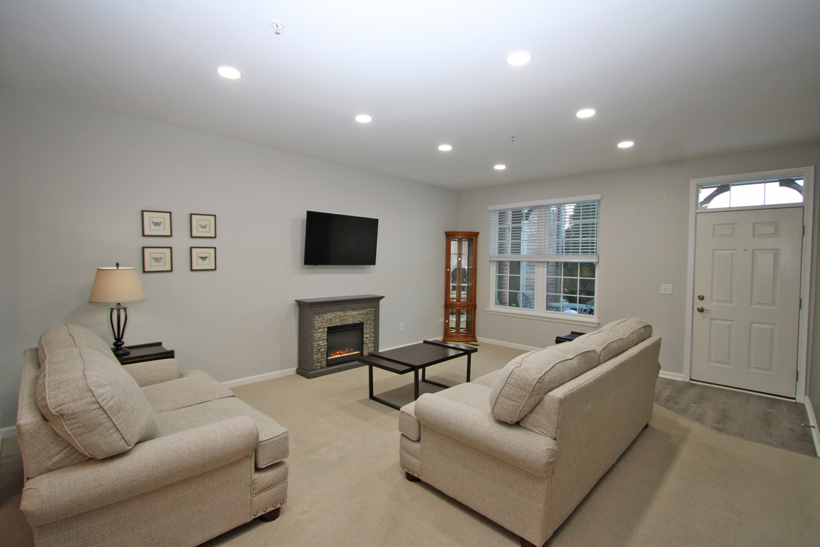 890 June Terrace Lake Zurich IL 60047