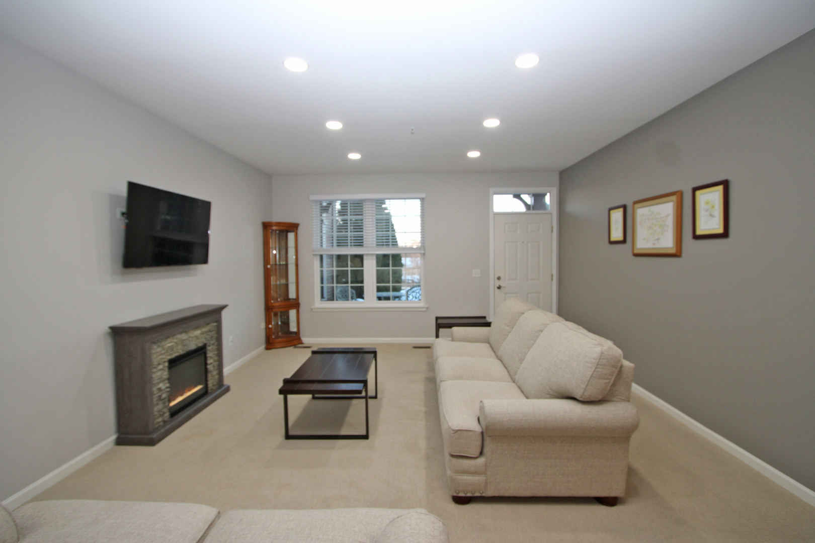 890 June Terrace Lake Zurich IL 60047