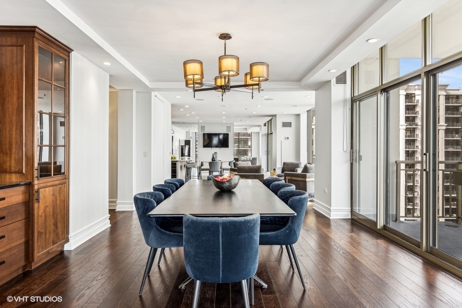 1335 South Prairie Avenue Chicago IL 60605