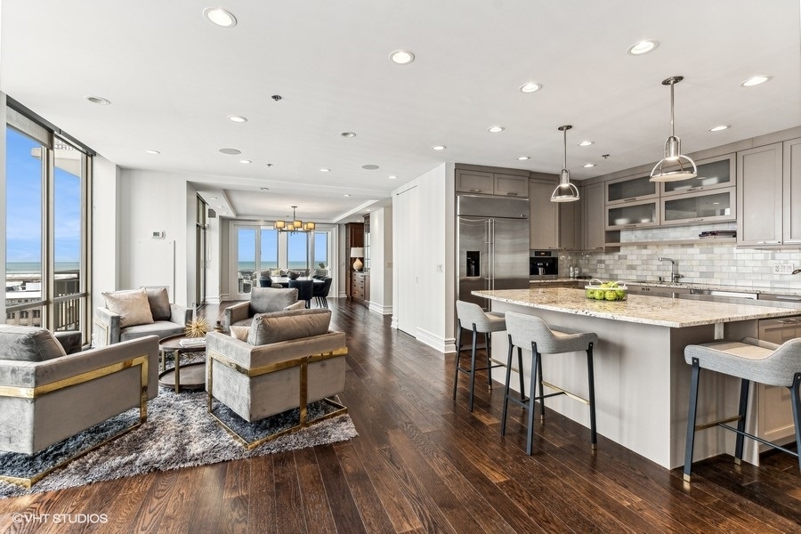 1335 South Prairie Avenue Chicago IL 60605