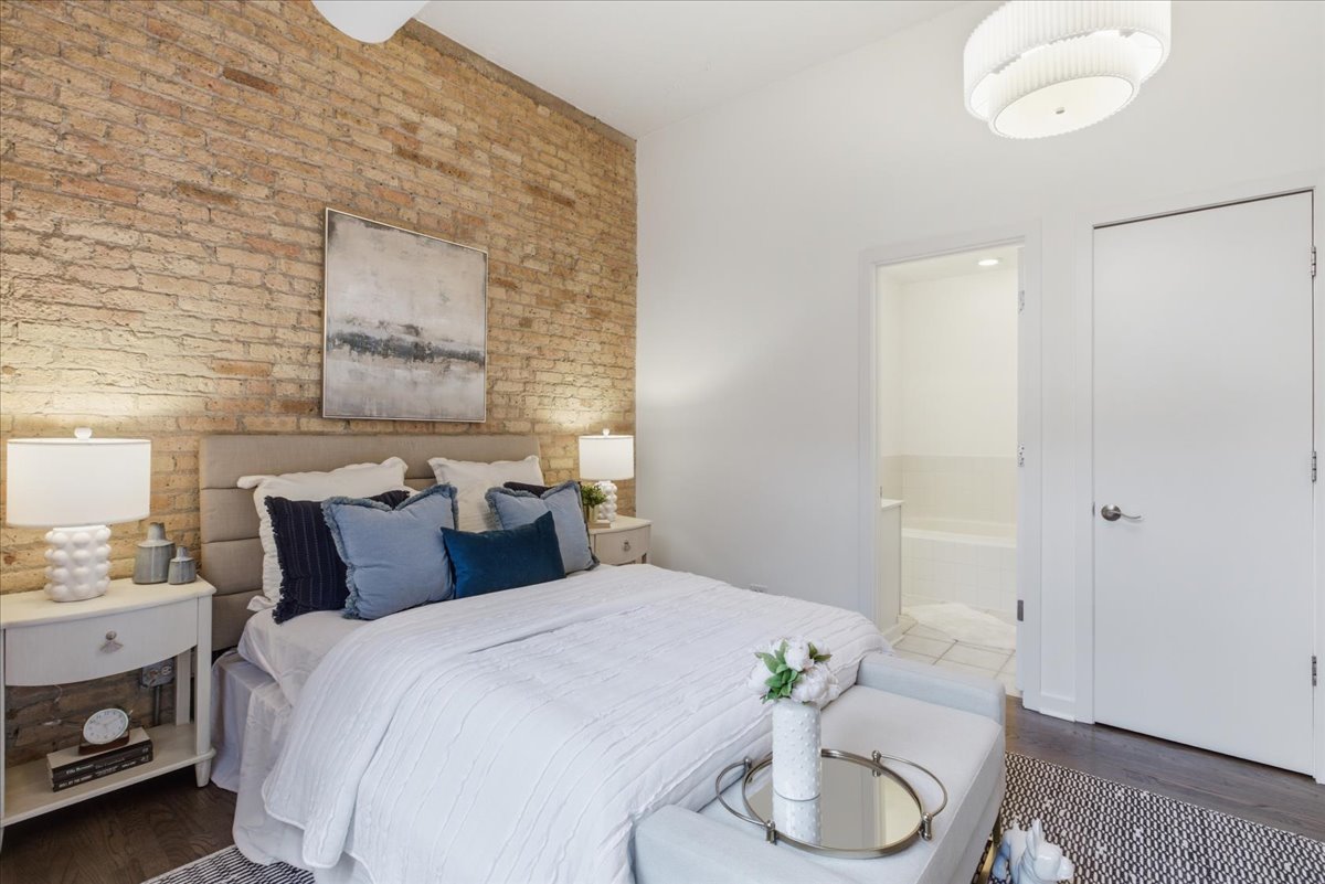 1158 West Armitage Avenue Chicago IL 60614