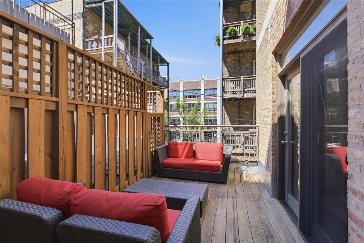1158 West Armitage Avenue Chicago IL 60614