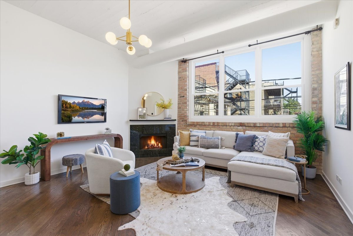 1158 West Armitage Avenue Chicago IL 60614