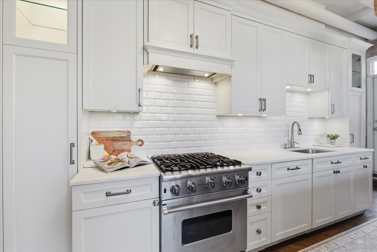 1158 West Armitage Avenue Chicago IL 60614