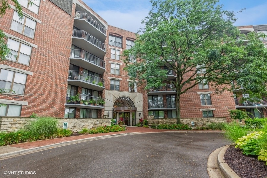 511 Aurora Avenue Naperville IL 60540