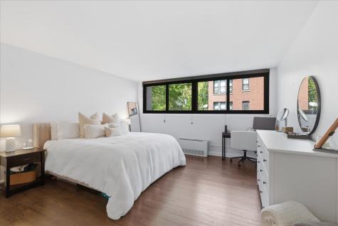 30 East Division Street Chicago IL 60610