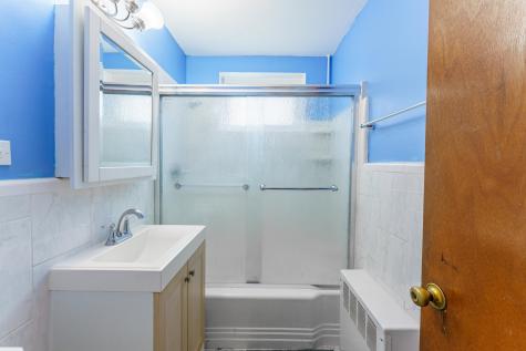 6035 North Damen Avenue Chicago IL 60659
