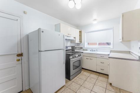 6035 North Damen Avenue Chicago IL 60659