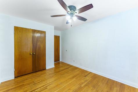 6035 North Damen Avenue Chicago IL 60659