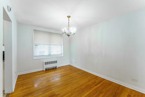 6035 North Damen Avenue Chicago IL 60659