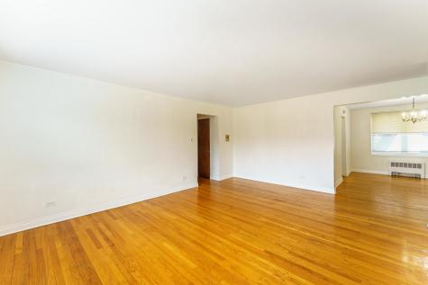 6035 North Damen Avenue Chicago IL 60659
