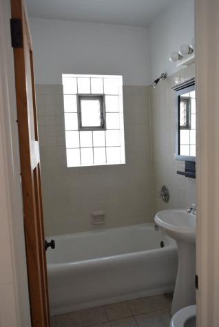 5135 South Kenwood Avenue Chicago IL 60615