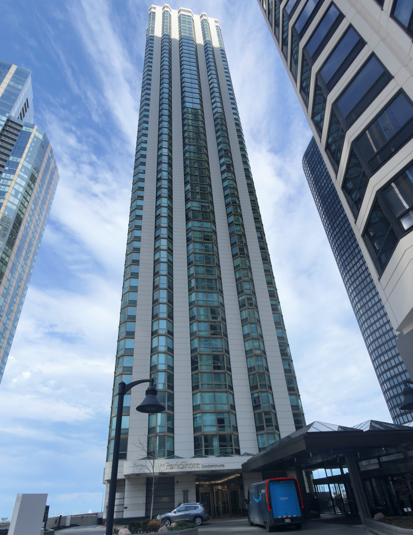 195 North Harbor Drive Chicago IL 60601