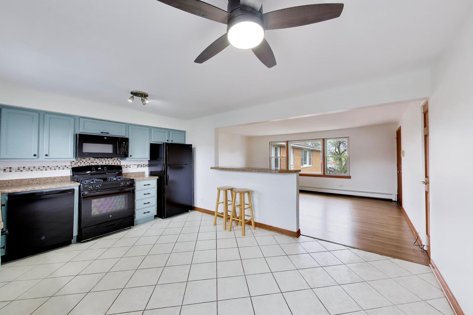 6931 West 64th Place Chicago IL 60638