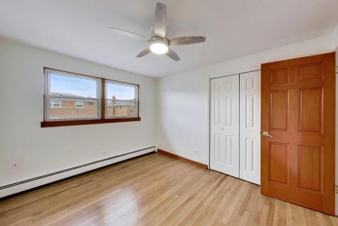 6931 West 64th Place Chicago IL 60638