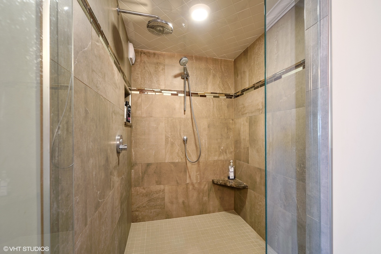 1660 North Lasalle Drive Chicago IL 60614