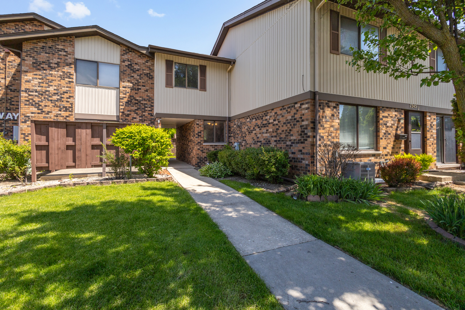 7345 Winthrop Way Downers Grove IL 60516